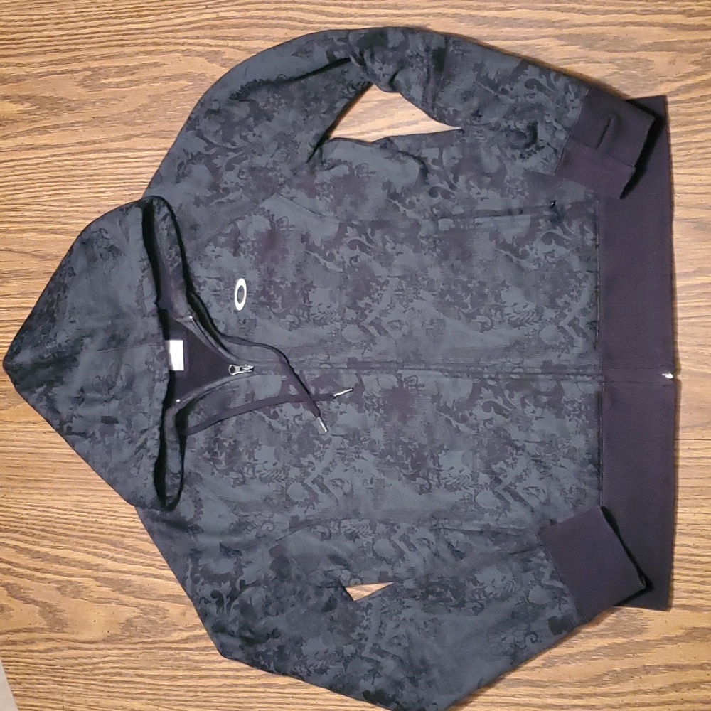 Oakley Size XL Zippered Hoodie